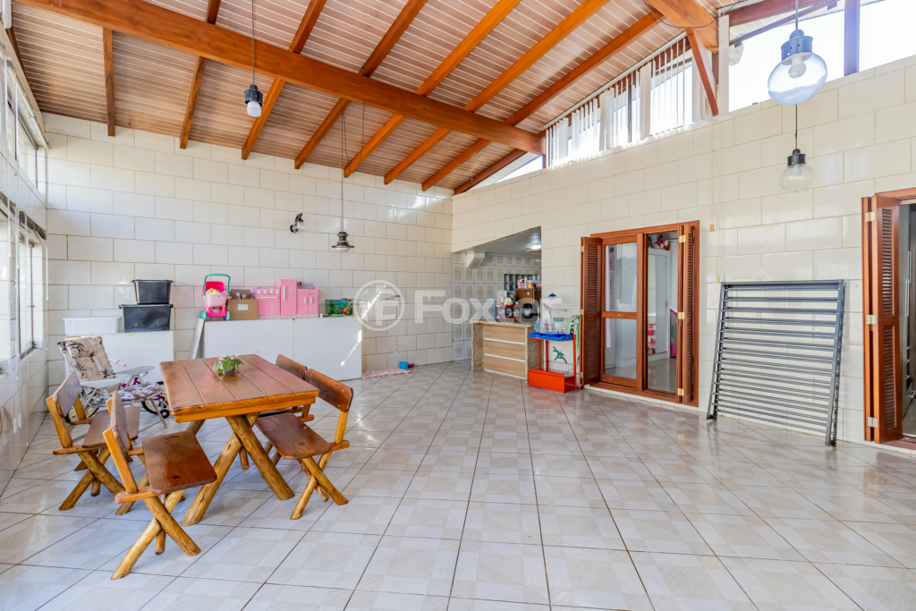 Casa à venda com 3 quartos, 220m² - Foto 33