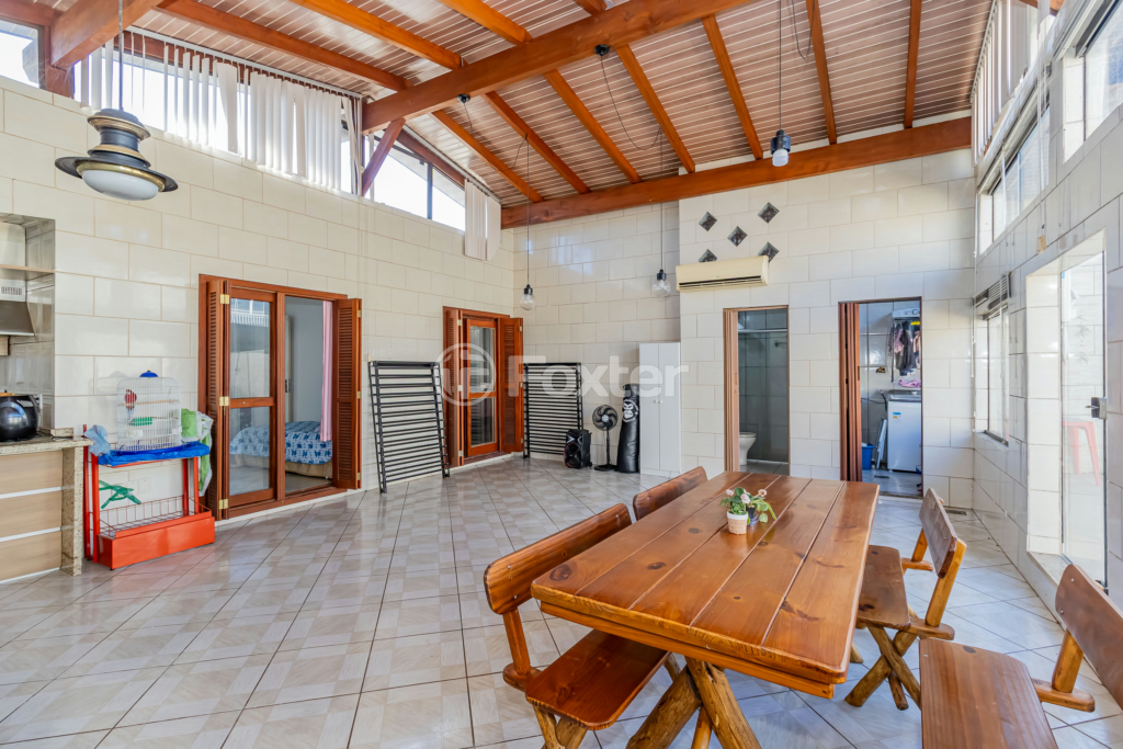 Casa à venda com 3 quartos, 220m² - Foto 35