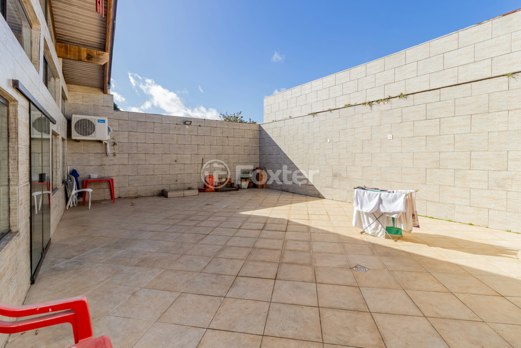 Casa à venda com 3 quartos, 220m² - Foto 38