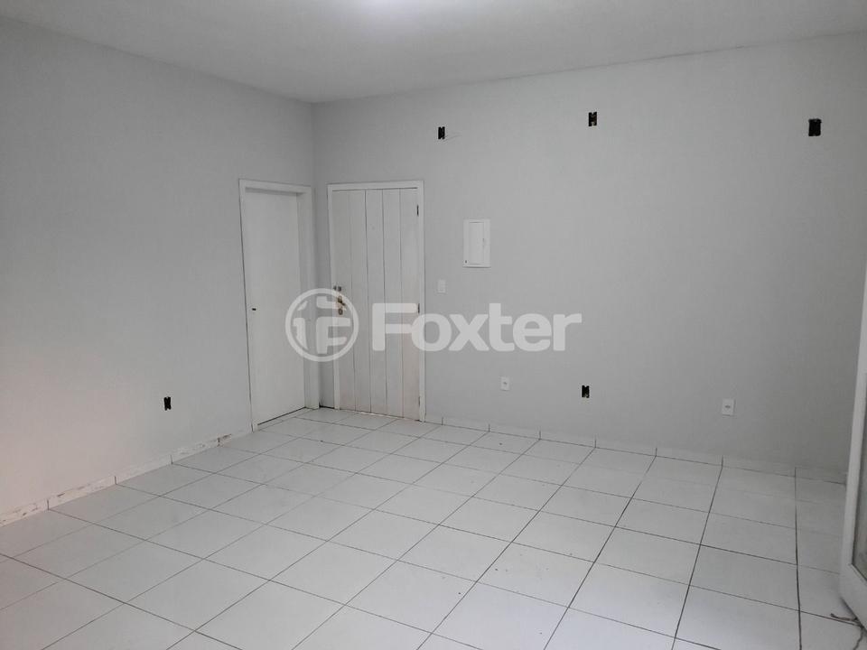 Casa à venda com 8 quartos, 220m² - Foto 6