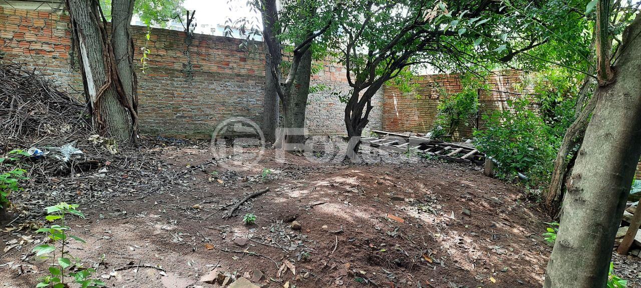 Casa à venda com 8 quartos, 220m² - Foto 44