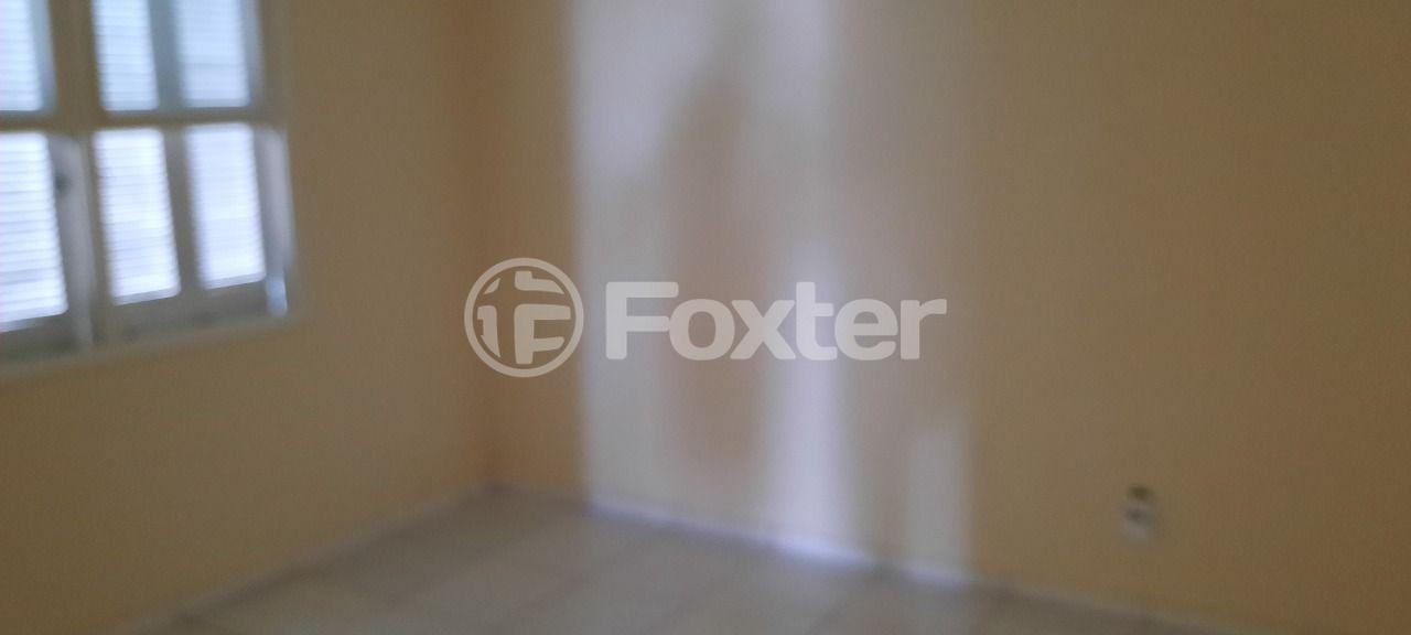 Casa à venda com 8 quartos, 220m² - Foto 4