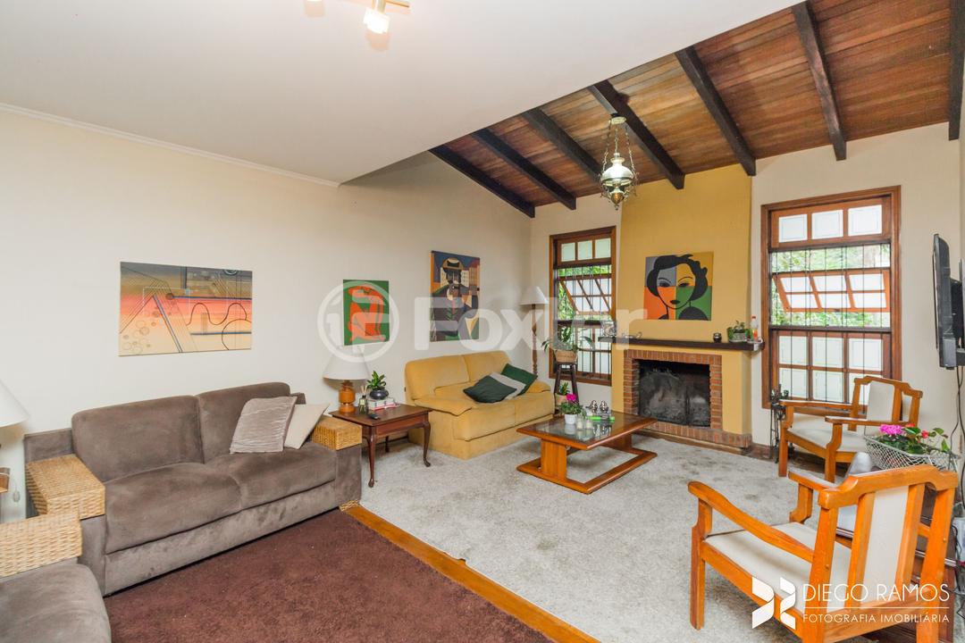 Casa à venda com 6 quartos, 410m² - Foto 2