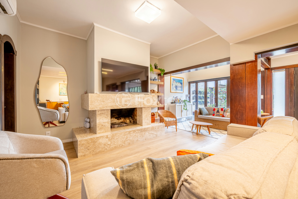 Casa de Condomínio à venda com 3 quartos, 421m² - Foto 1