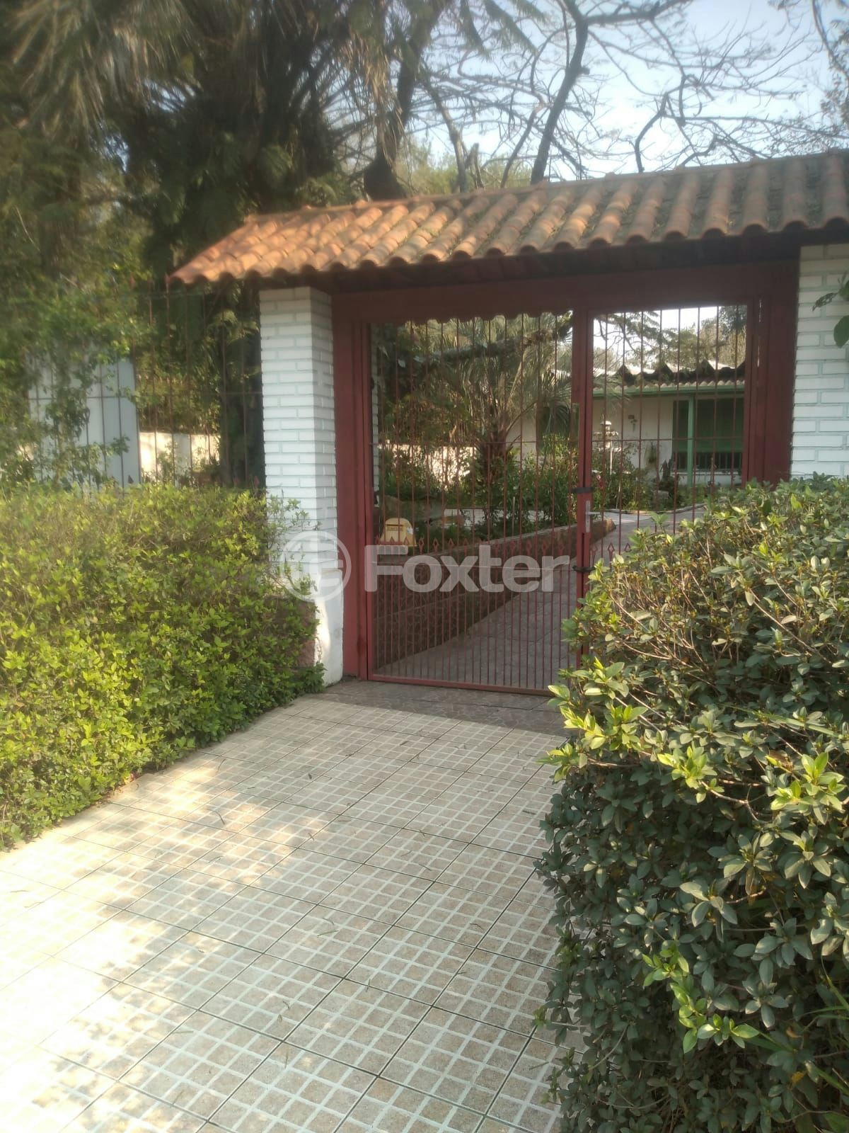 Casa à venda com 2 quartos, 120m² - Foto 1