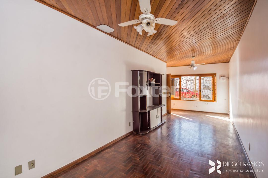 Casa à venda com 3 quartos, 110m² - Foto 2
