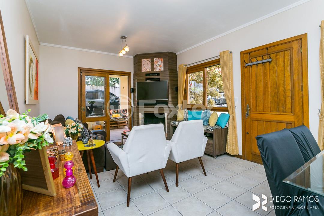 Casa de Condomínio à venda com 3 quartos, 132m² - Foto 2