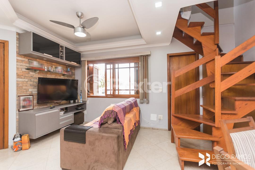 Casa à venda com 6 quartos, 240m² - Foto 4
