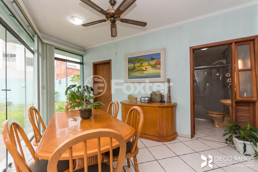 Casa à venda com 6 quartos, 240m² - Foto 9