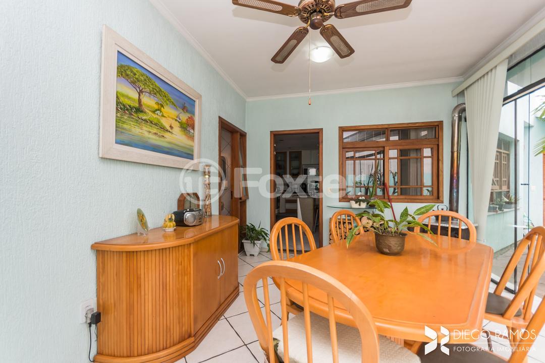 Casa à venda com 6 quartos, 240m² - Foto 11