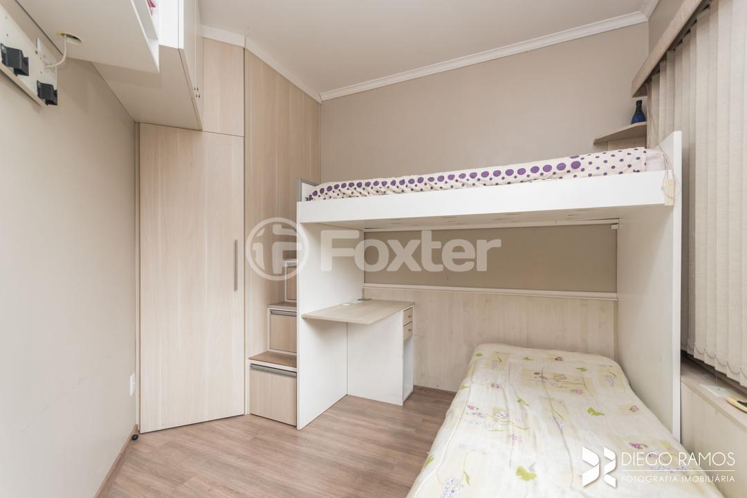 Casa à venda com 6 quartos, 240m² - Foto 12