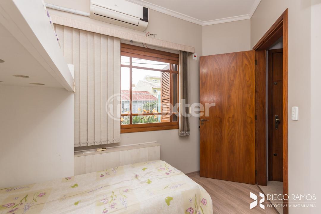 Casa à venda com 6 quartos, 240m² - Foto 13