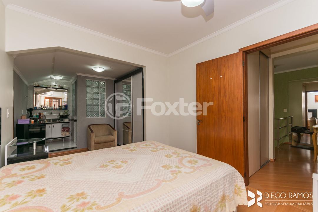 Casa à venda com 6 quartos, 240m² - Foto 18