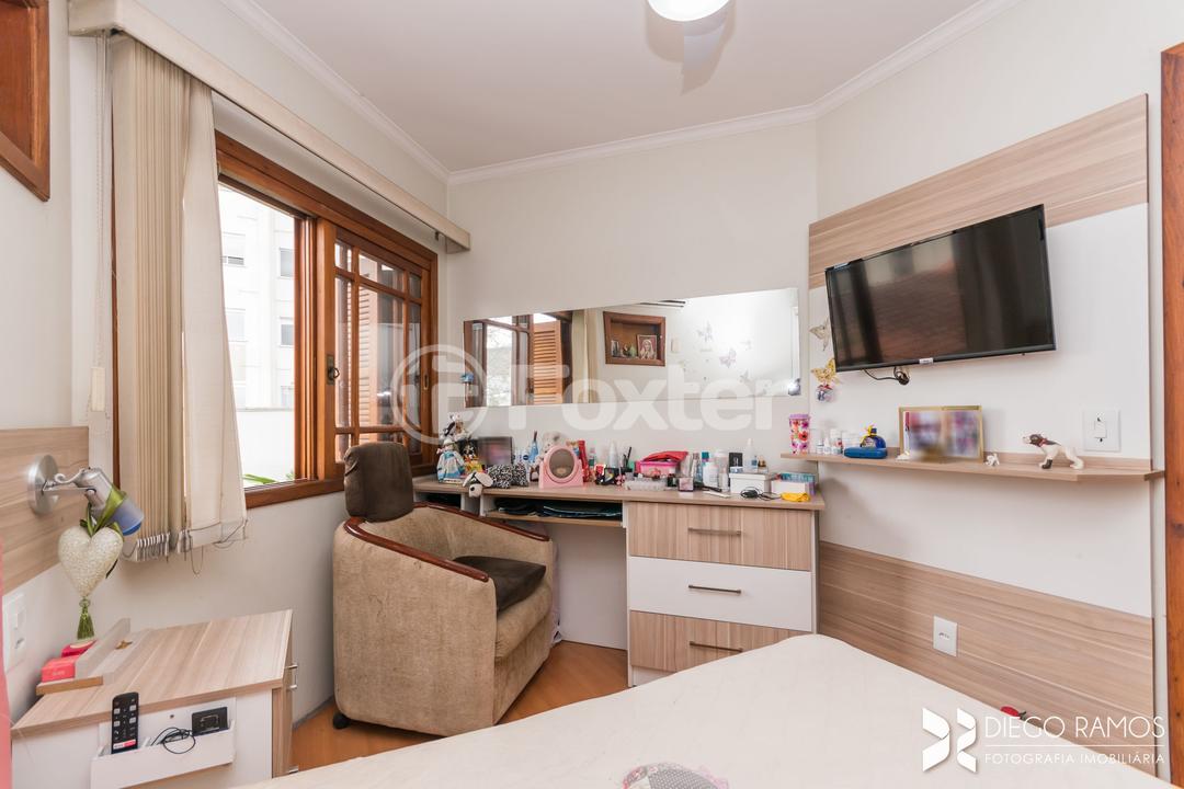 Casa à venda com 6 quartos, 240m² - Foto 27