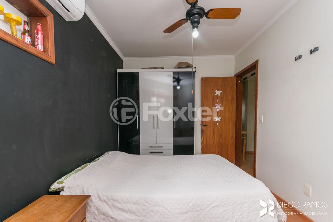 Casa à venda com 6 quartos, 240m² - Foto 28