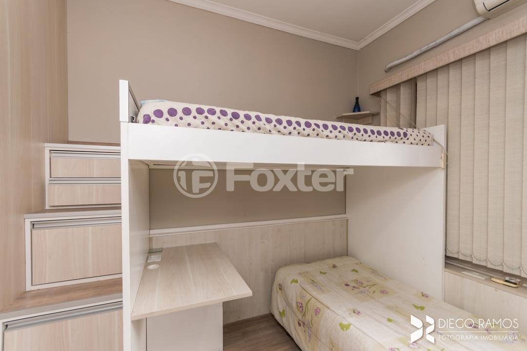 Casa à venda com 6 quartos, 240m² - Foto 31