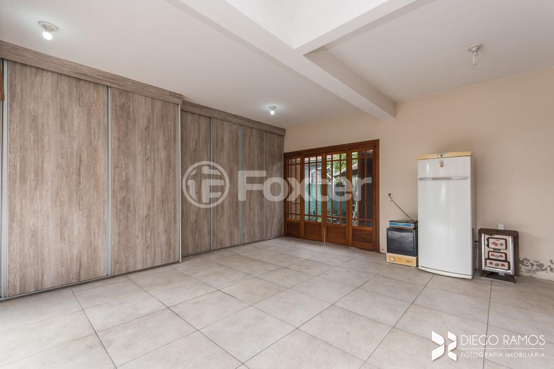 Casa à venda com 6 quartos, 240m² - Foto 50
