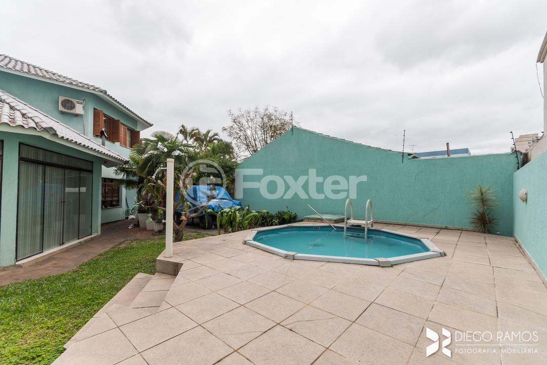 Casa à venda com 6 quartos, 240m² - Foto 53
