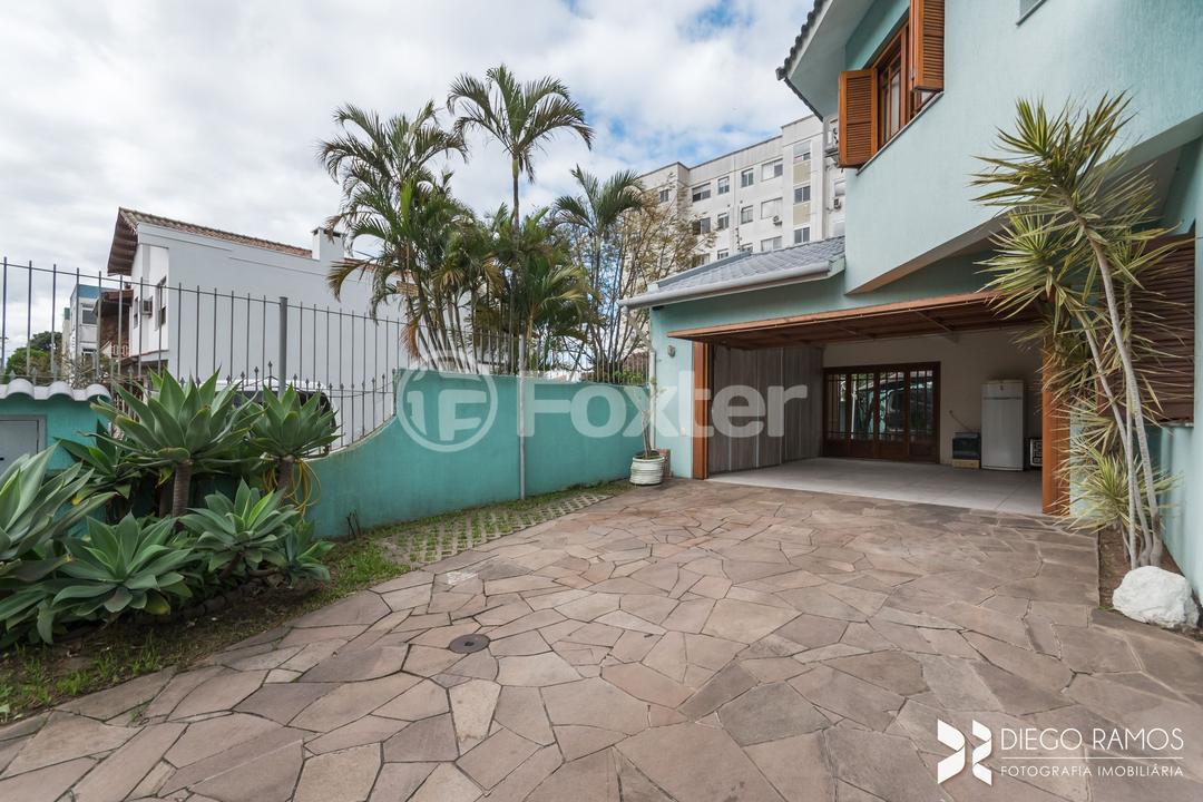 Casa à venda com 6 quartos, 240m² - Foto 55