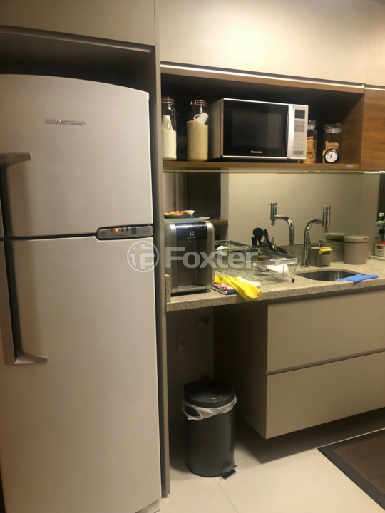 Apartamento à venda com 2 quartos, 69m² - Foto 3