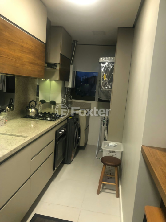 Apartamento à venda com 2 quartos, 69m² - Foto 4