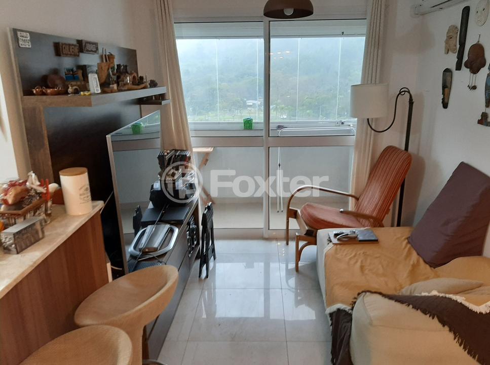 Apartamento à venda com 2 quartos, 67m² - Foto 1