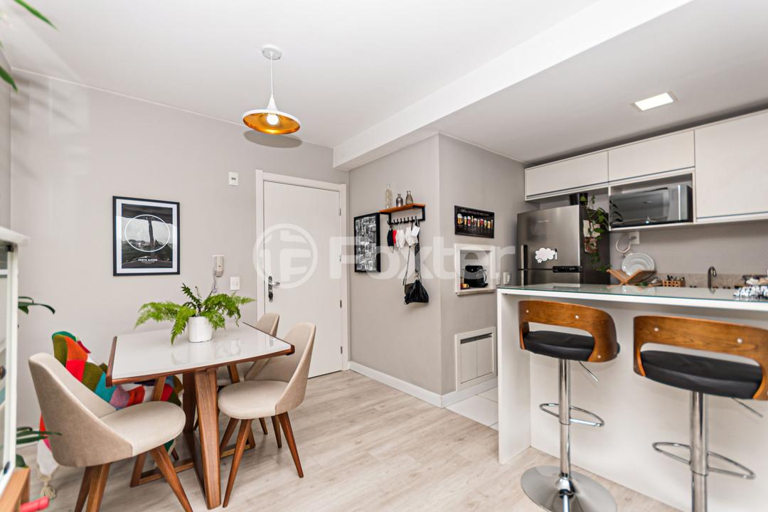 Apartamento à venda com 2 quartos, 60m² - Foto 1