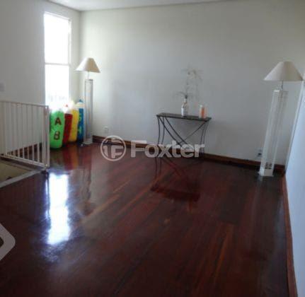 Casa à venda com 3 quartos, 210m² - Foto 6