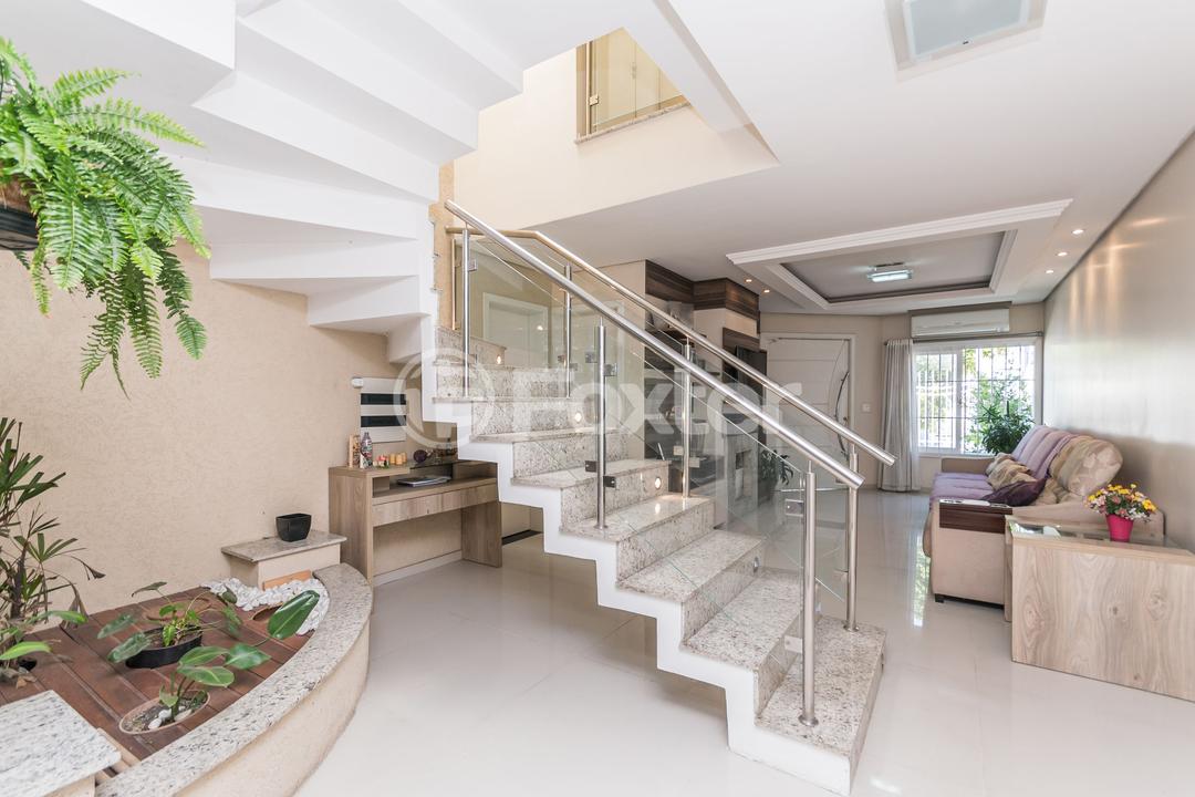 Casa à venda com 5 quartos, 242m² - Foto 1