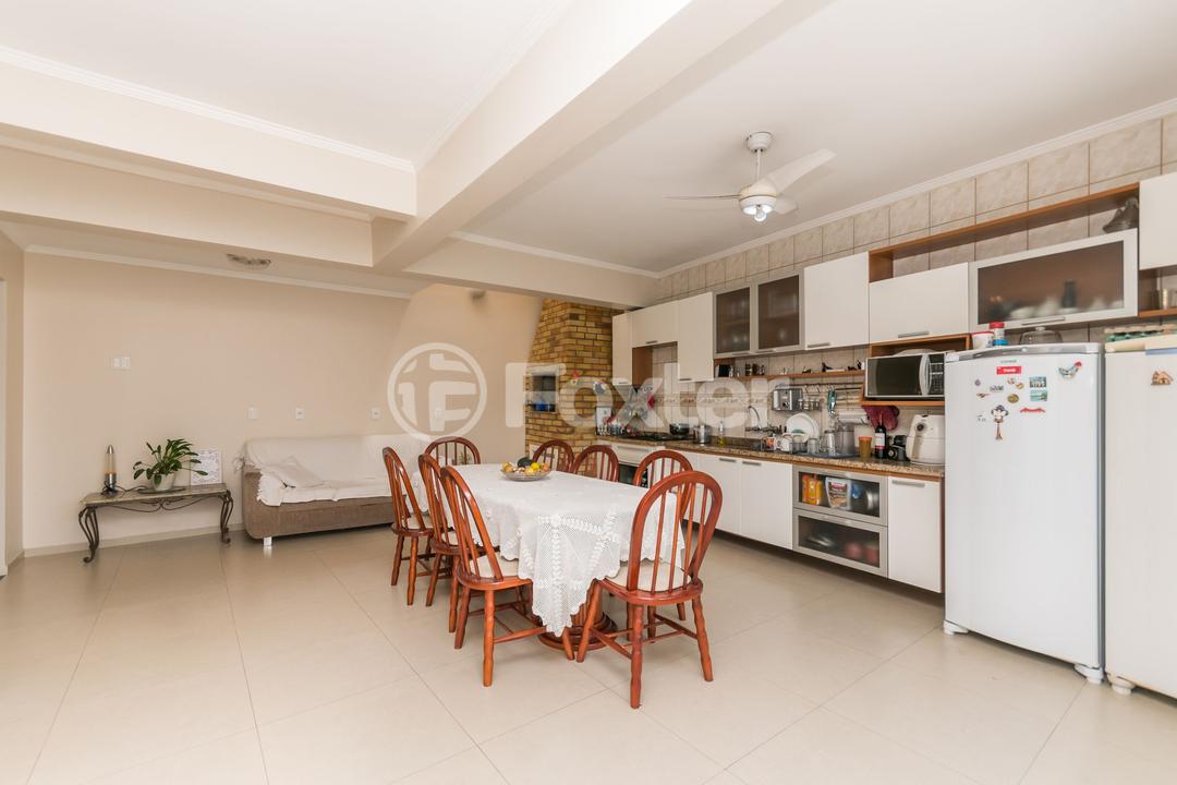Casa à venda com 5 quartos, 242m² - Foto 29