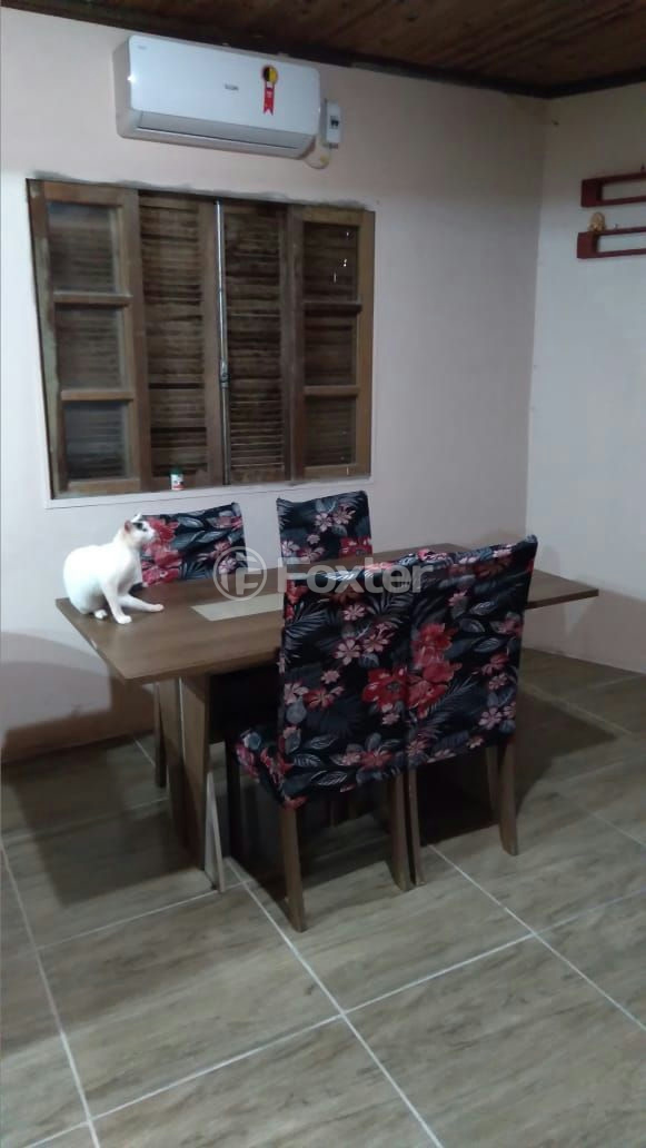 Casa à venda com 2 quartos, 98m² - Foto 2
