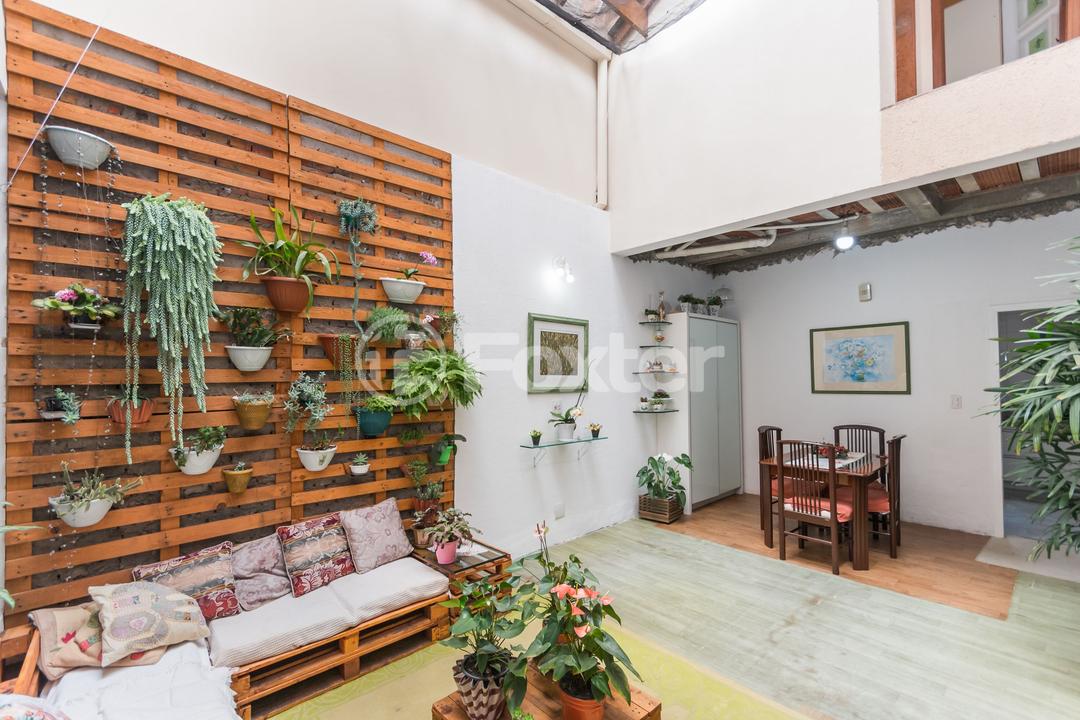 Casa à venda com 3 quartos, 354m² - Foto 1