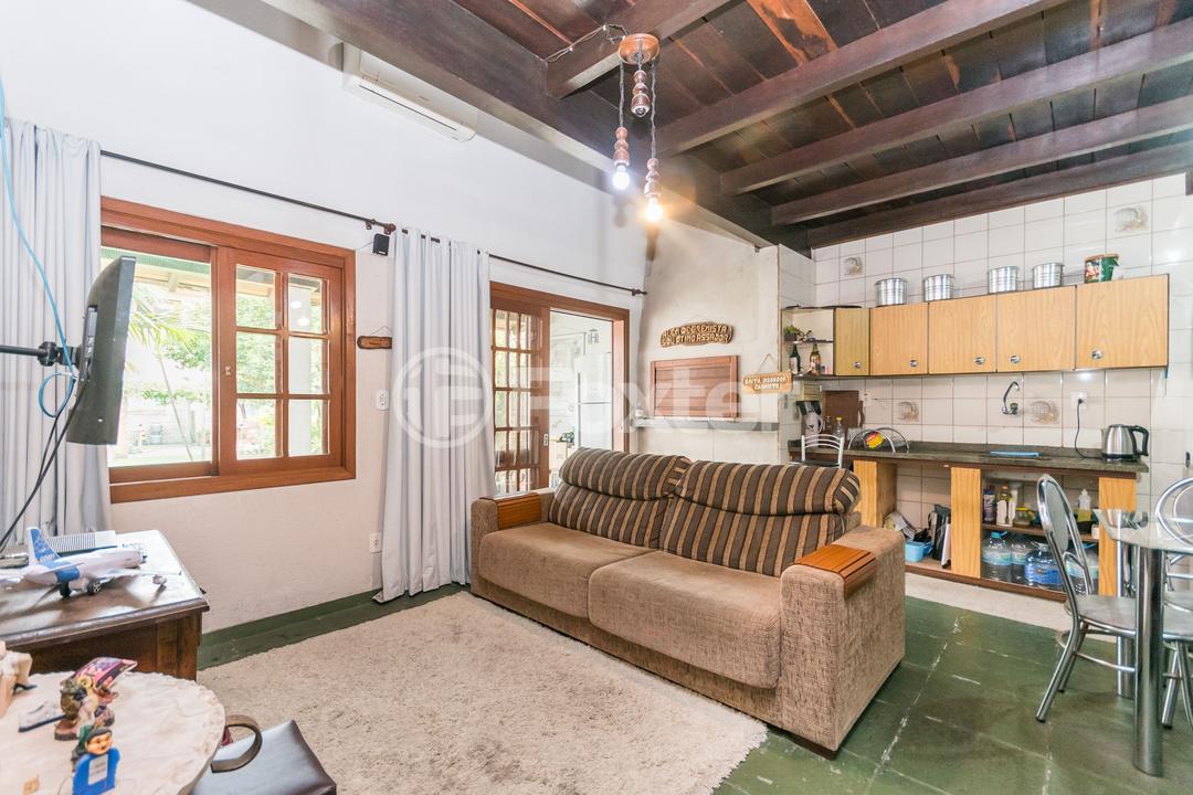 Casa à venda com 3 quartos, 354m² - Foto 8