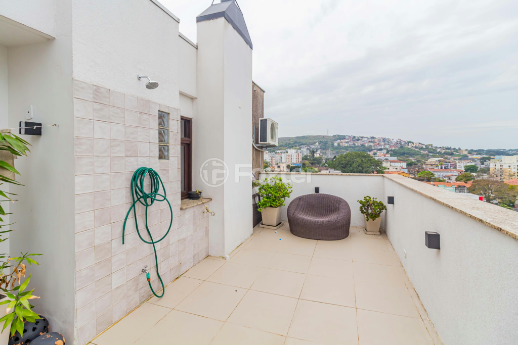 Cobertura à venda com 2 quartos, 136m² - Foto 2