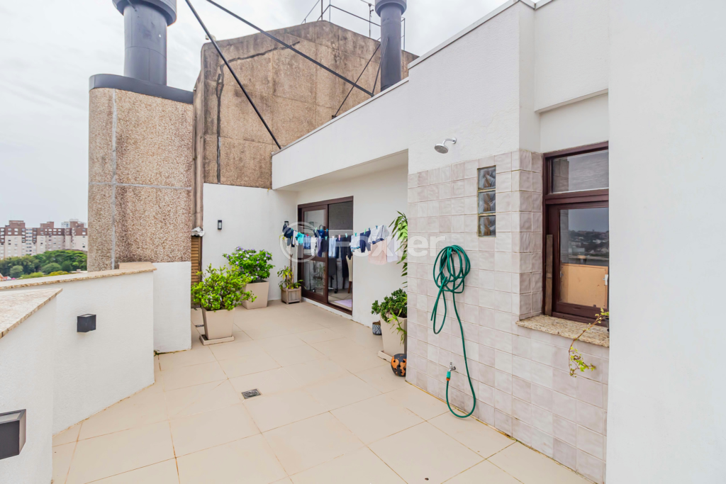 Cobertura à venda com 2 quartos, 136m² - Foto 3
