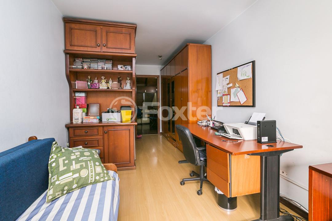 Casa à venda com 3 quartos, 326m² - Foto 18
