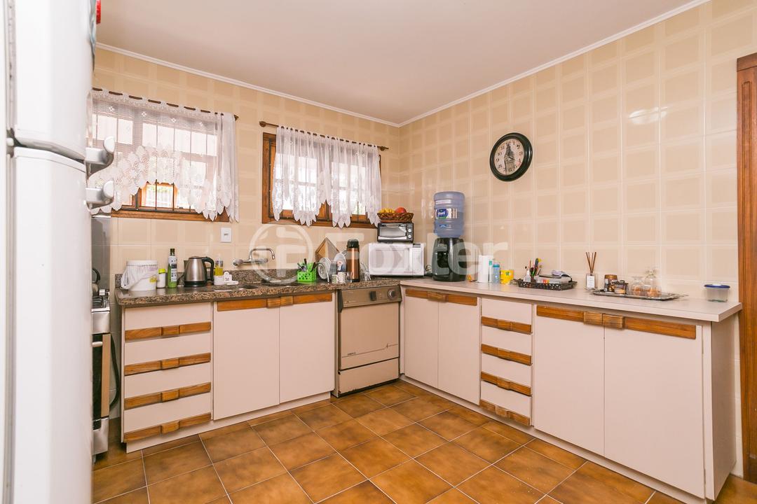 Casa à venda com 3 quartos, 326m² - Foto 21