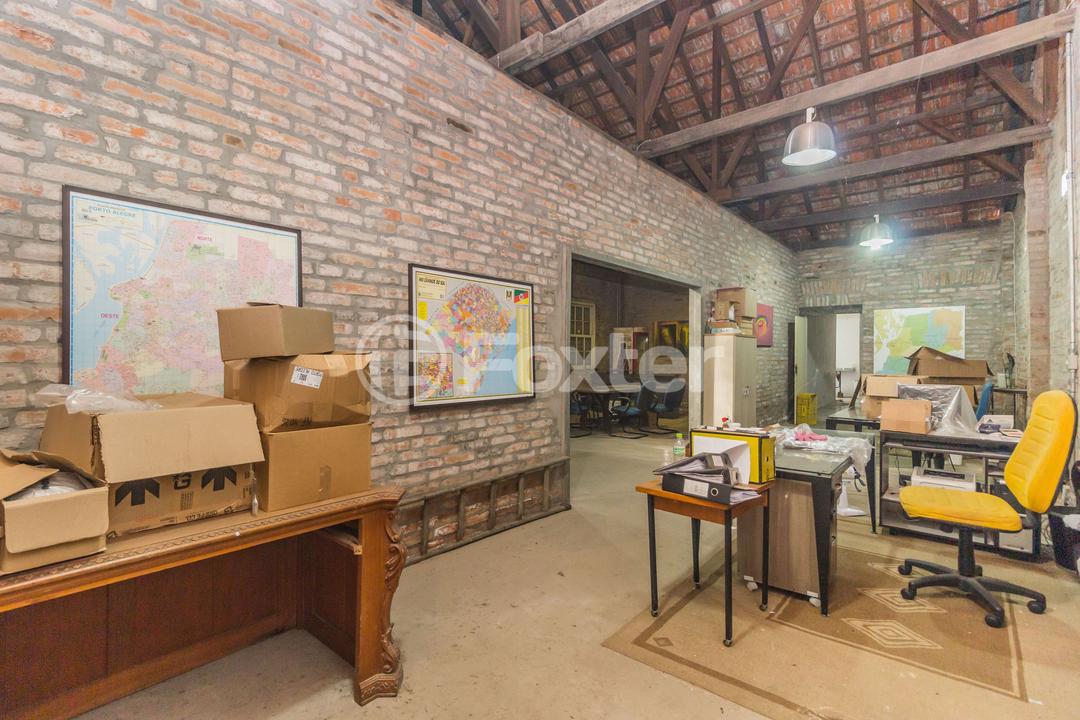 Casa à venda com 2 quartos, 210m² - Foto 1