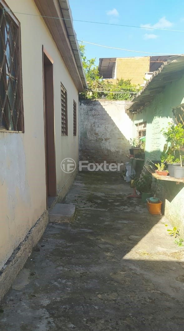 Casa à venda com 6 quartos, 400m² - Foto 9