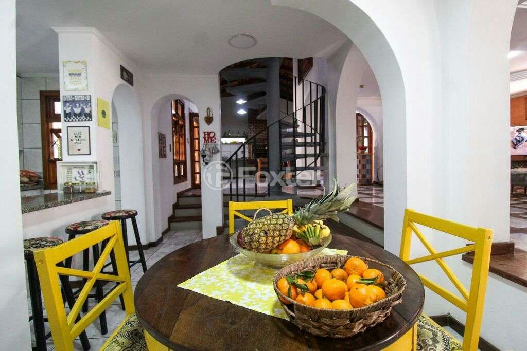 Casa à venda com 3 quartos, 291m² - Foto 9