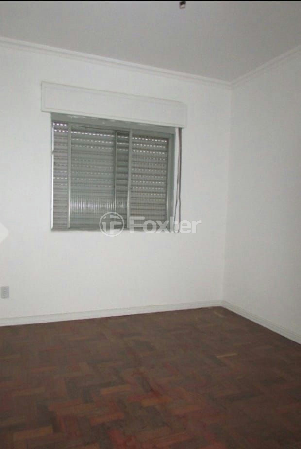 Casa à venda com 4 quartos, 300m² - Foto 7