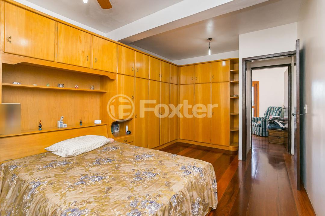 Casa à venda com 3 quartos, 300m² - Foto 8