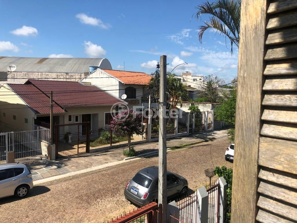 Casa à venda com 5 quartos, 203m² - Foto 9