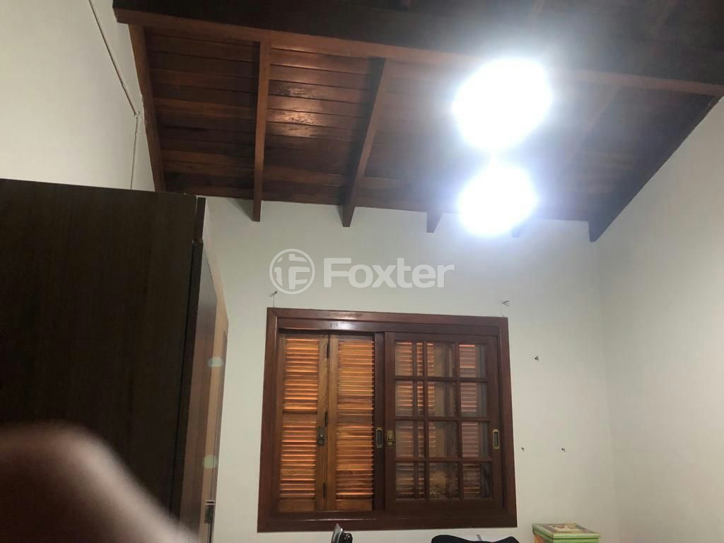 Casa à venda com 5 quartos, 203m² - Foto 3