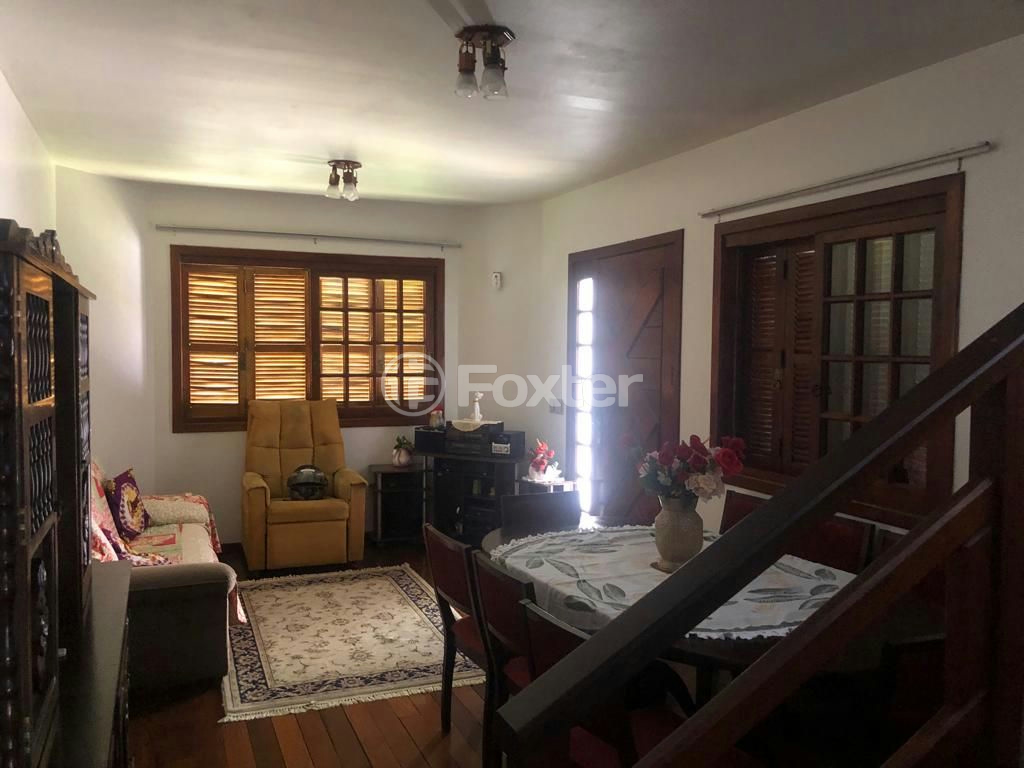 Casa à venda com 5 quartos, 203m² - Foto 2