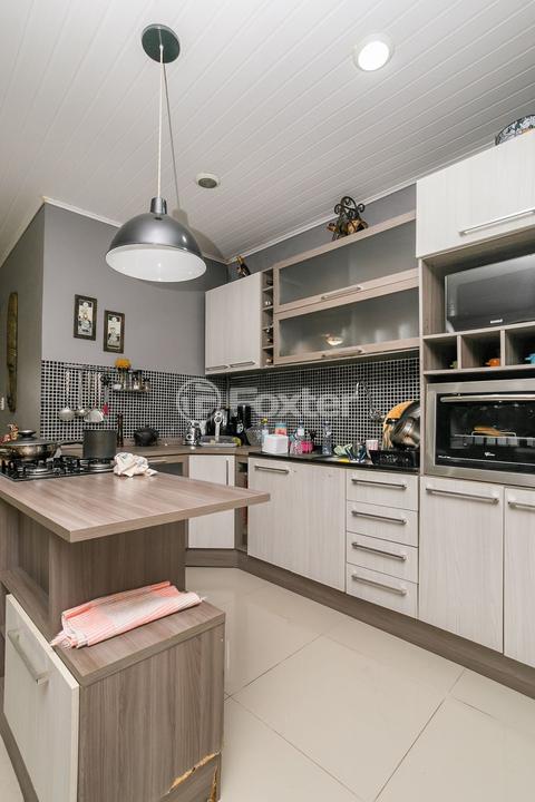 Casa à venda com 3 quartos, 220m² - Foto 12