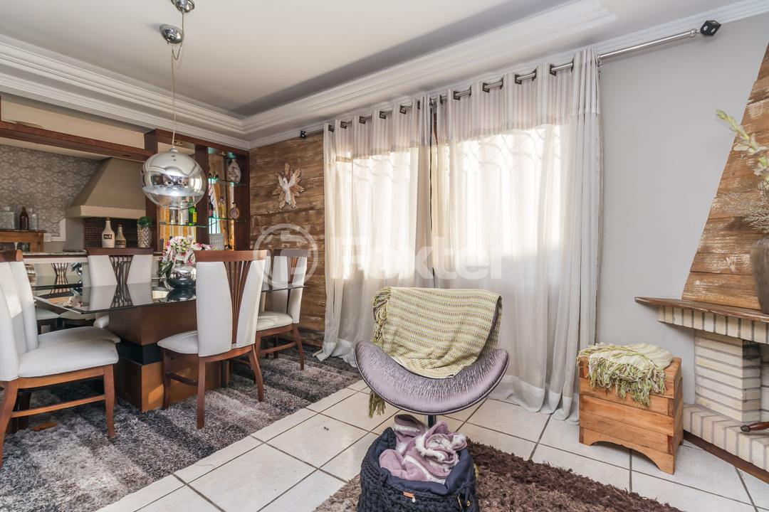 Casa de Condomínio à venda com 3 quartos, 233m² - Foto 2