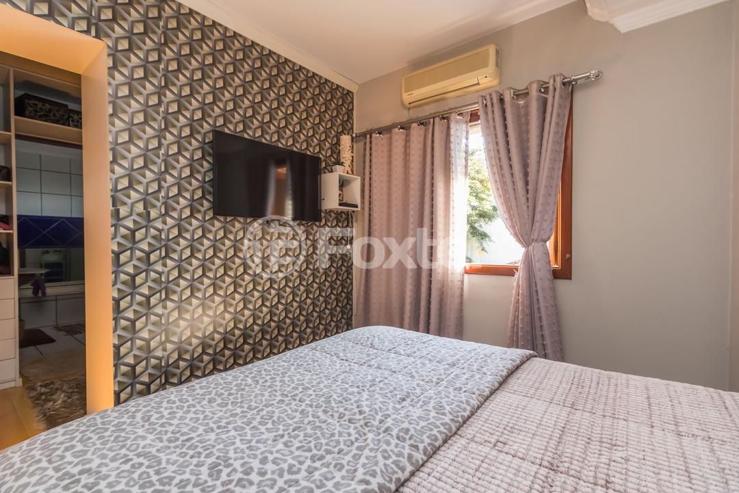 Casa de Condomínio à venda com 3 quartos, 233m² - Foto 12