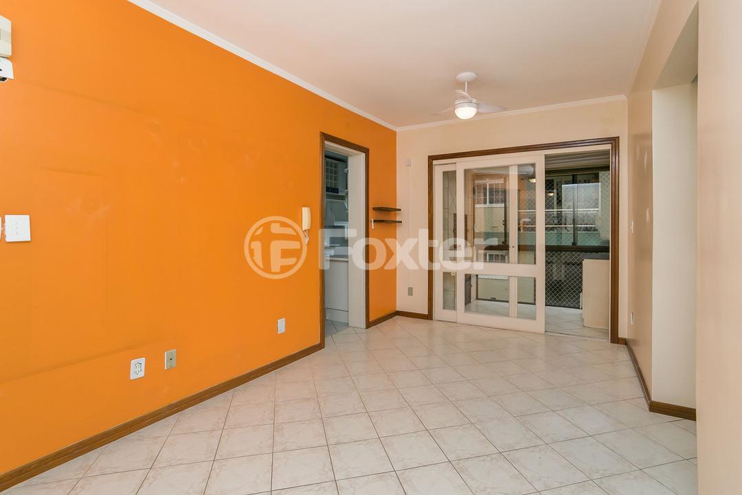 Apartamento à venda com 3 quartos, 70m² - Foto 2