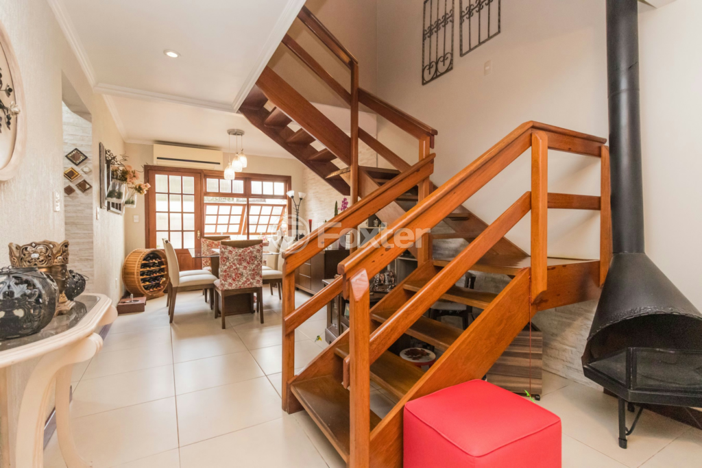 Casa de Condomínio à venda com 3 quartos, 229m² - Foto 3